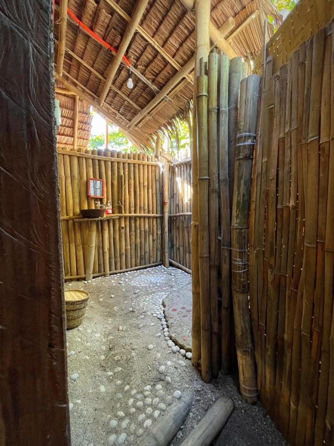 Tribal Huts Community Hostel Daanbantayan Szoba fotó