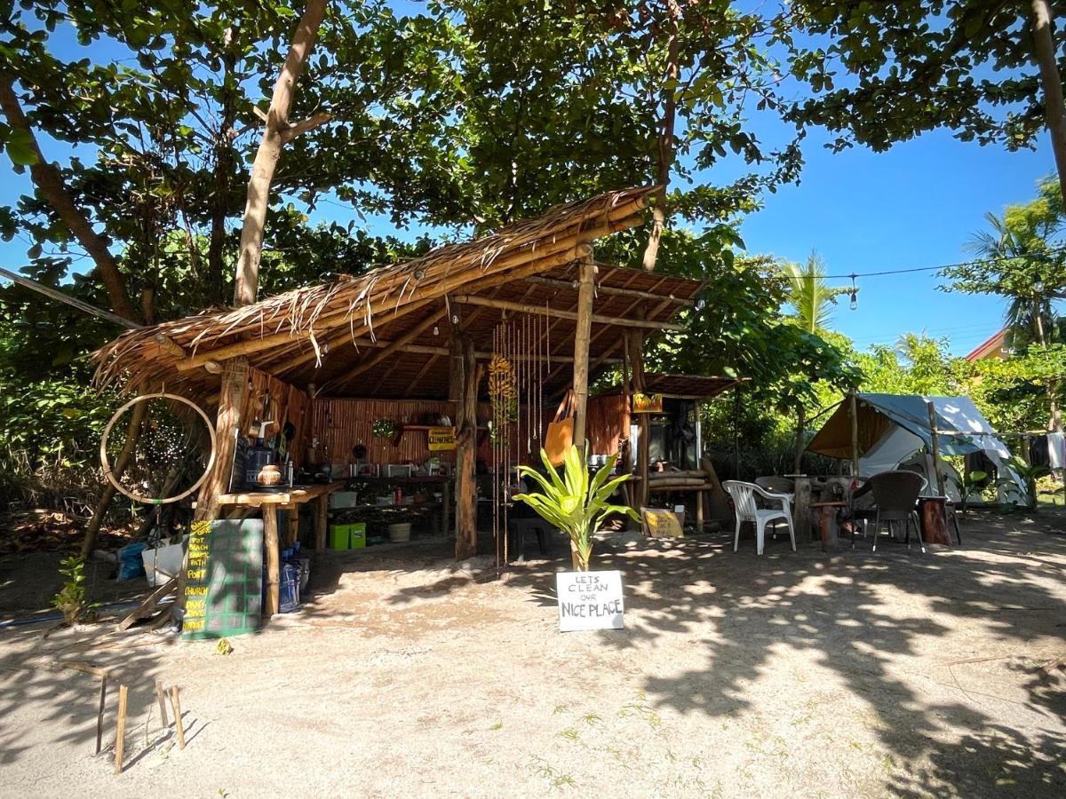 Tribal Huts Community Hostel Daanbantayan Kültér fotó