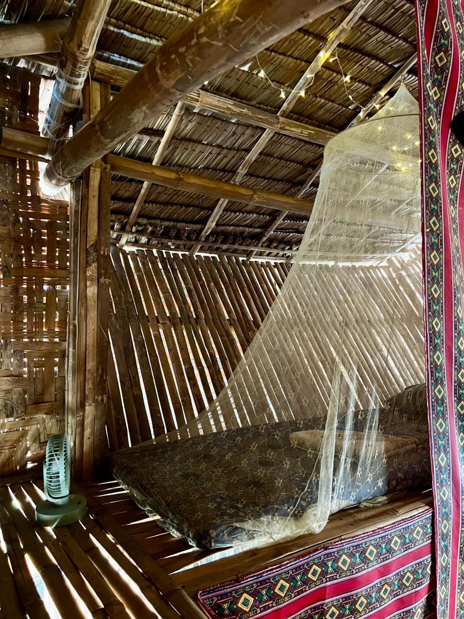 Tribal Huts Community Hostel Daanbantayan Szoba fotó