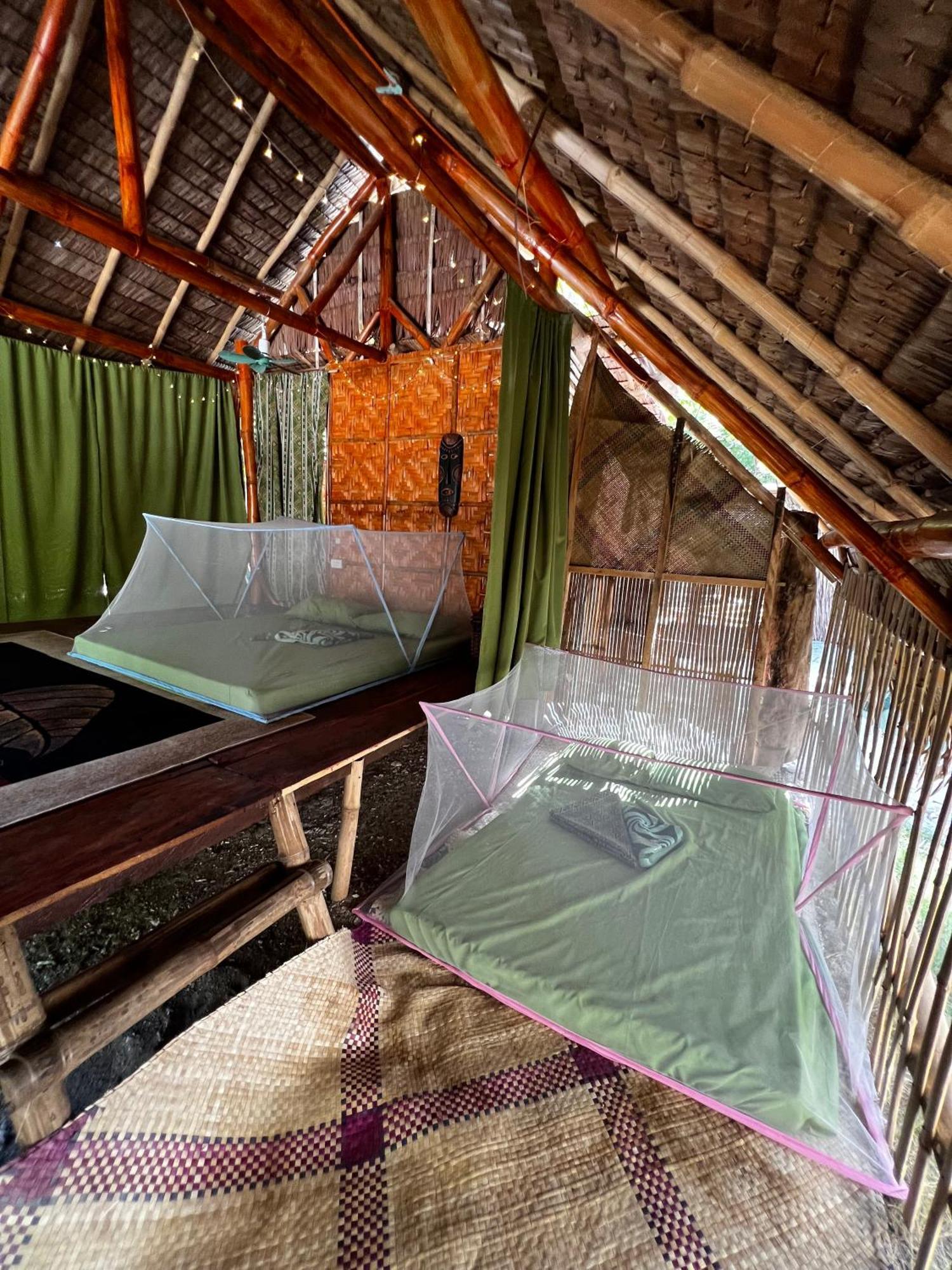 Tribal Huts Community Hostel Daanbantayan Kültér fotó