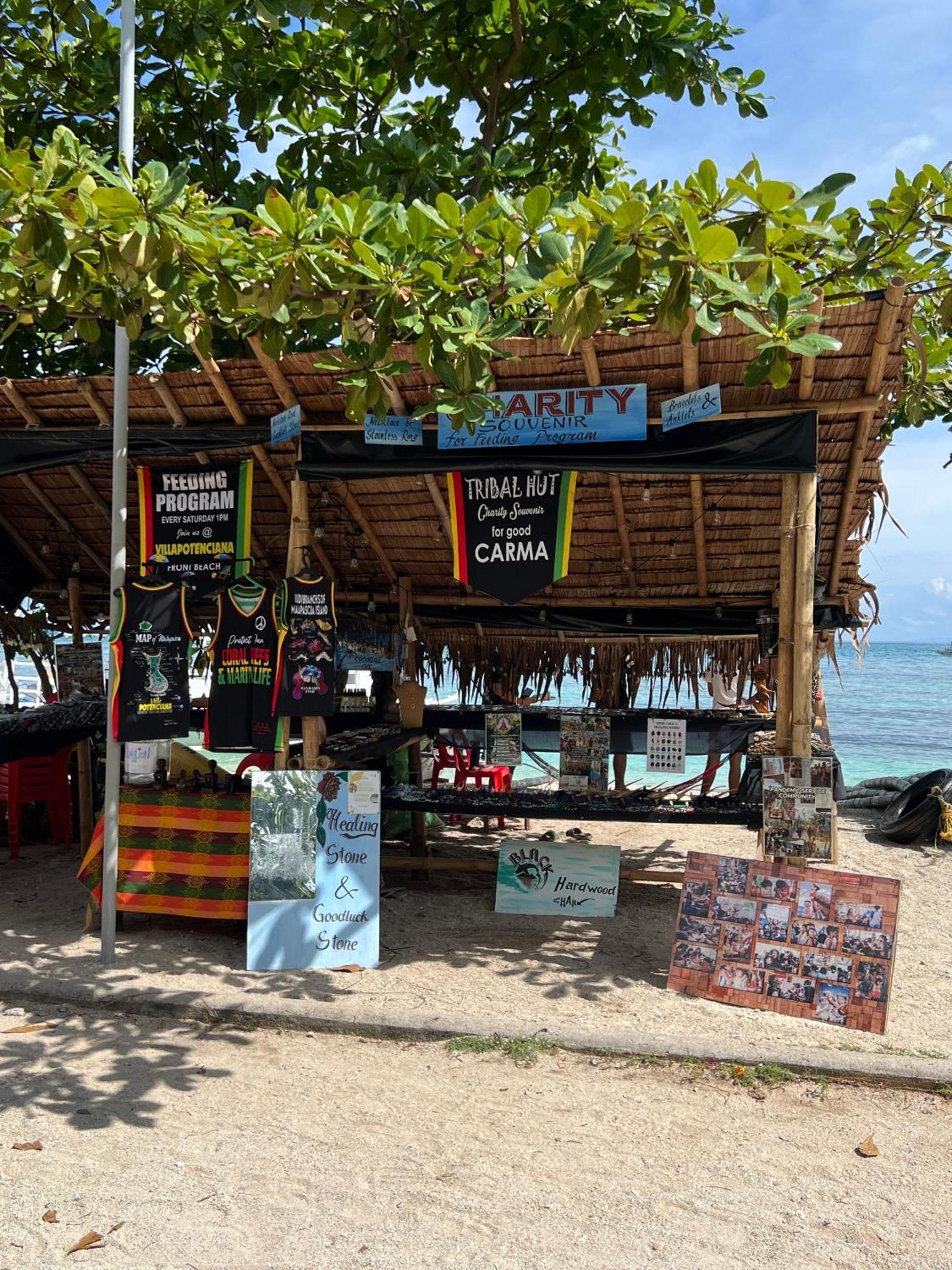 Tribal Huts Community Hostel Daanbantayan Kültér fotó