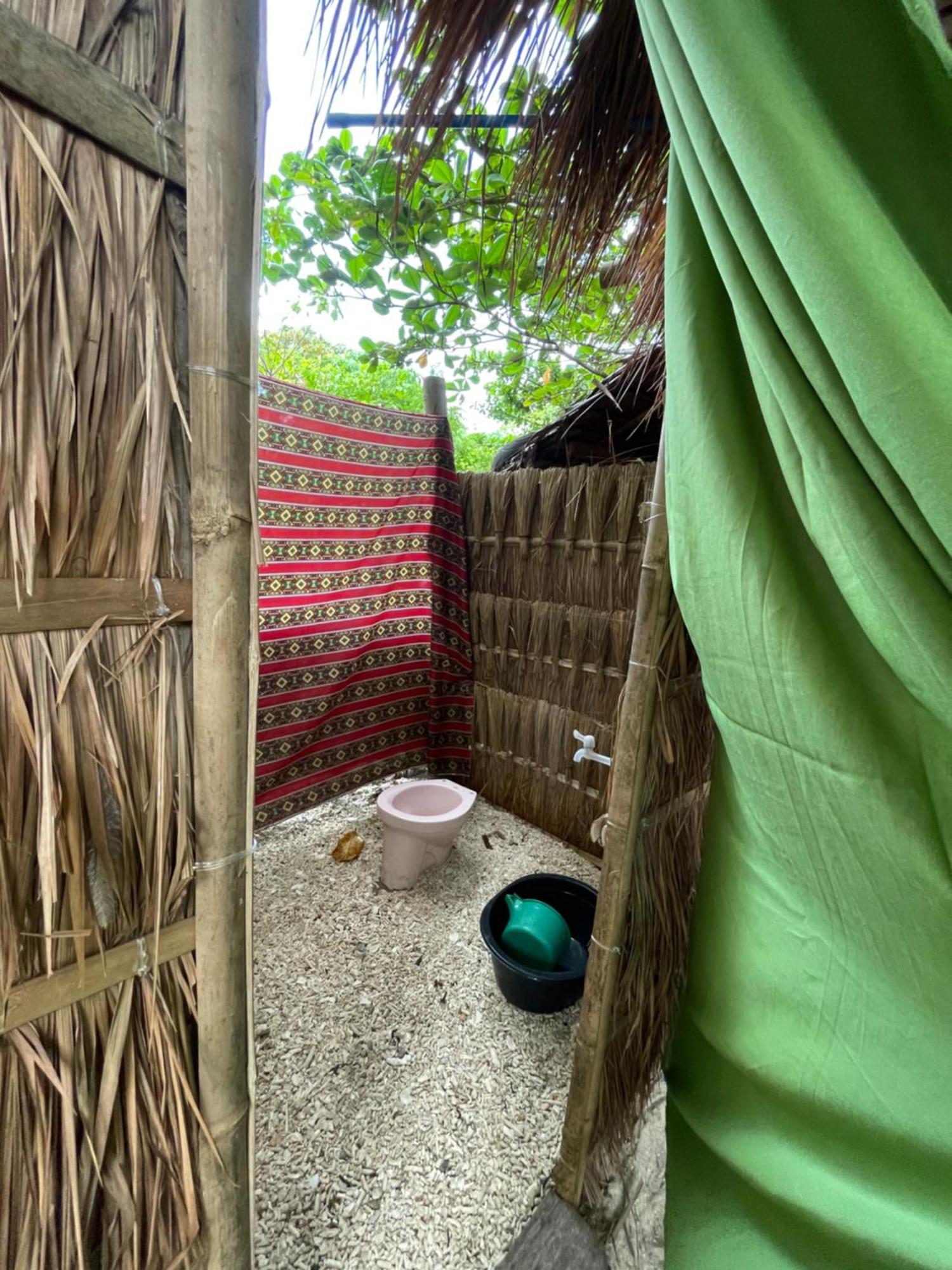 Tribal Huts Community Hostel Daanbantayan Szoba fotó